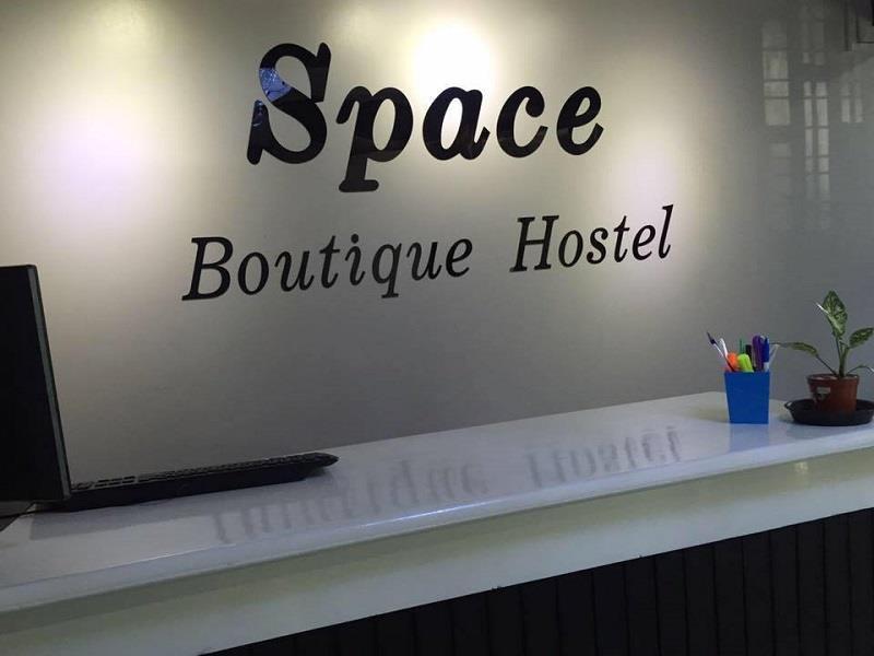 Space Boutique Hostel Yangon Exterior photo